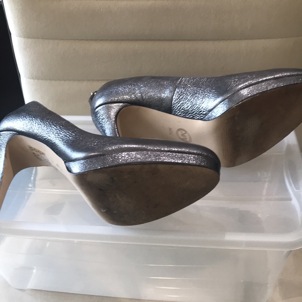 escarpin antoinette michael kors